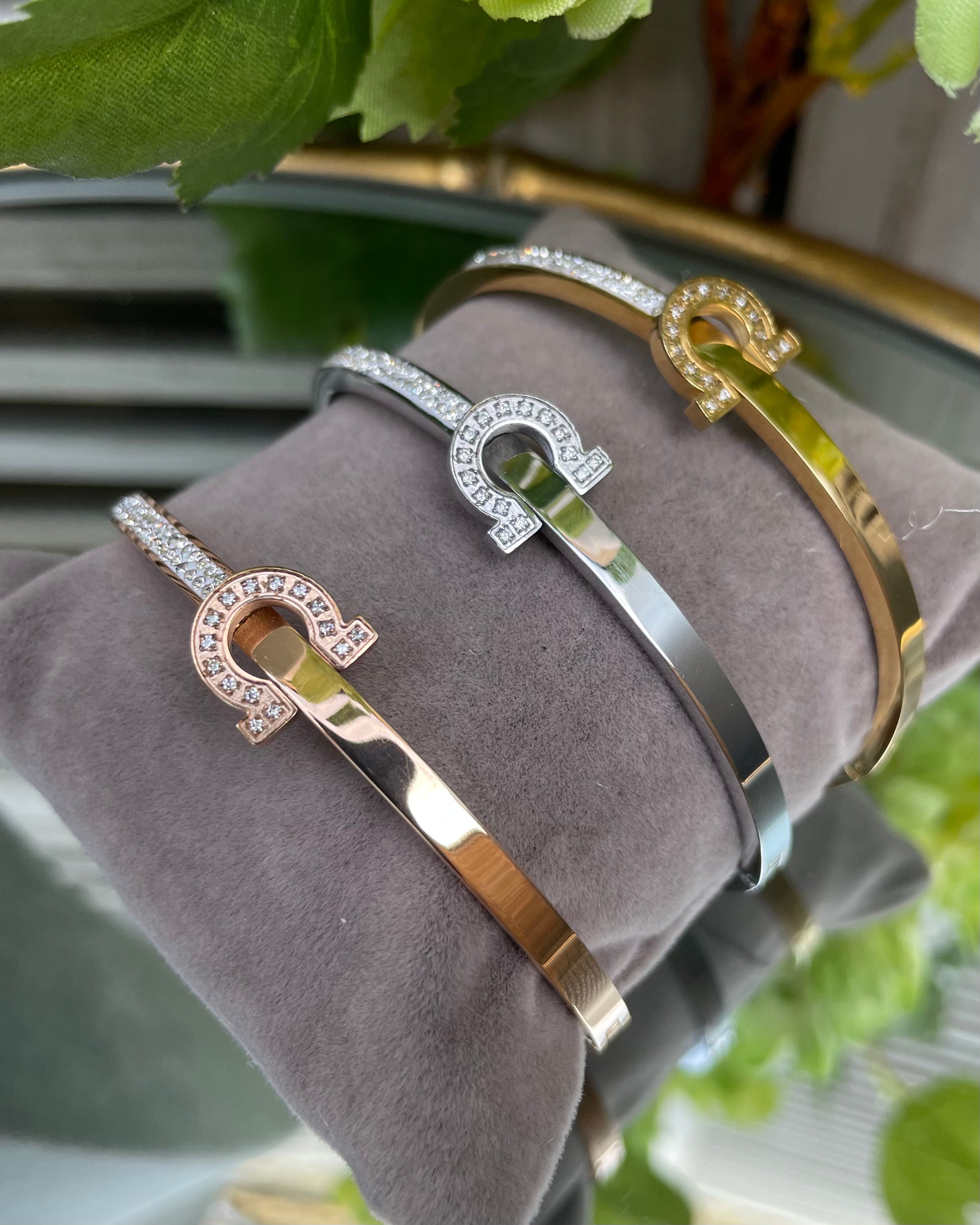 Paris Bangle - Diamanté Horseshoe