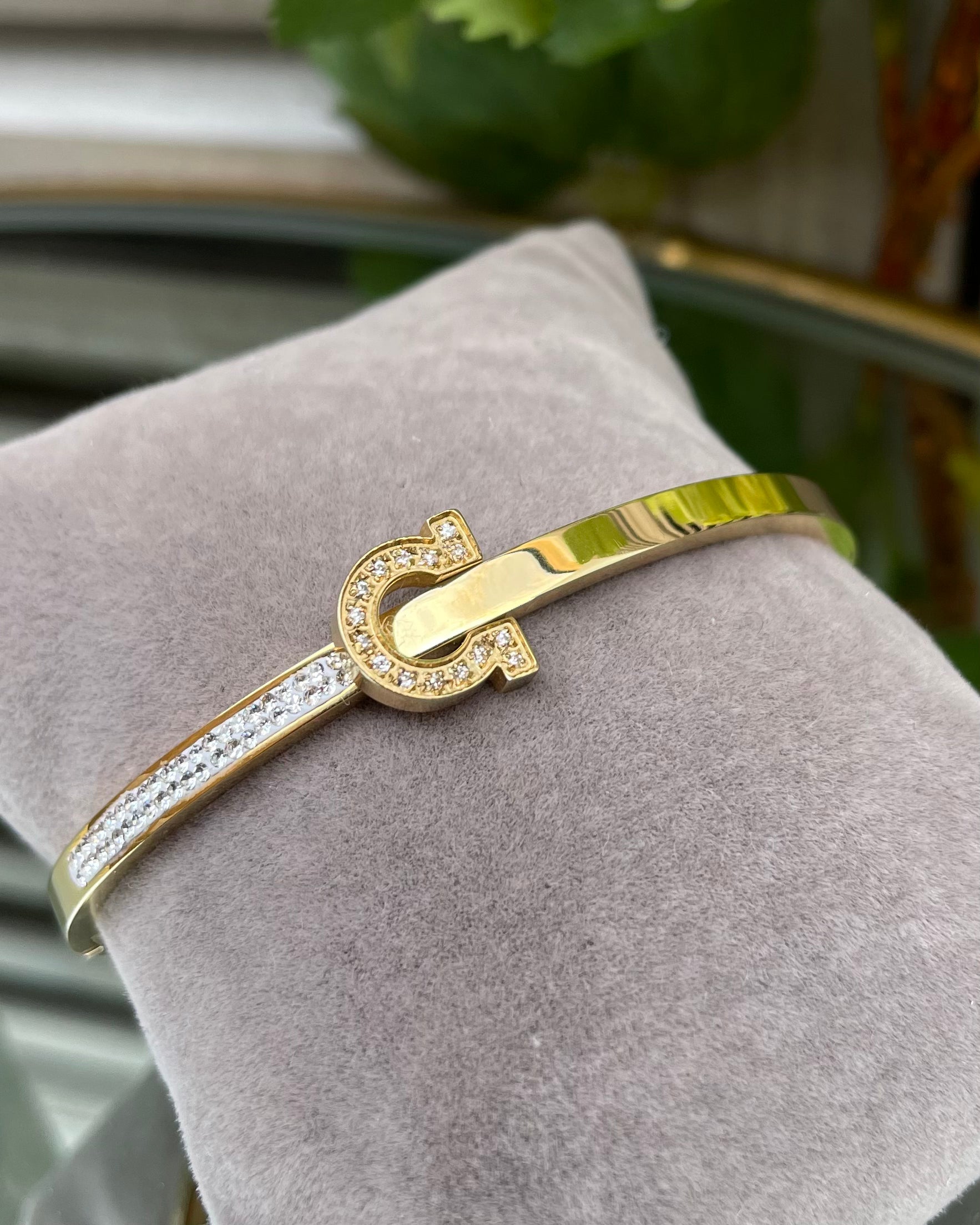 Paris Bangle - Diamanté Horseshoe